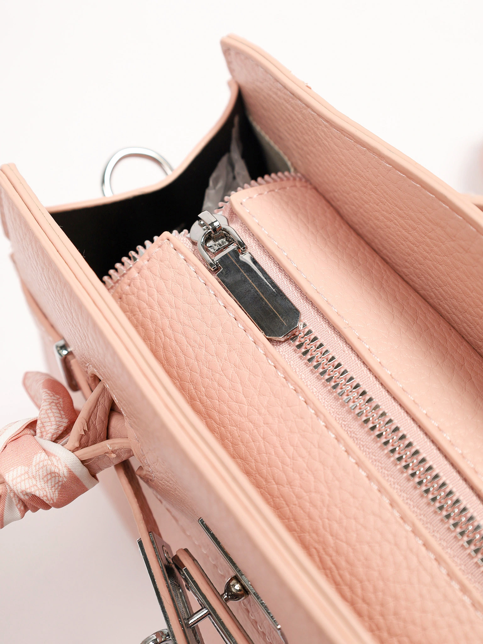 Сумка-тоут  с декоративным платком в ассортименте